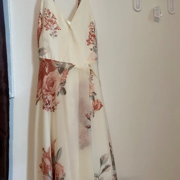 Wrap Dress - Picture 3 of 4